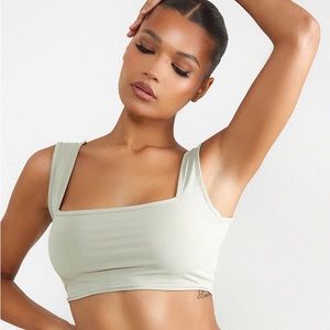 NWOT PrettyLittleThing Sculpt Crop Top 💚